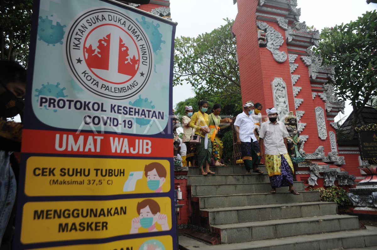 Pelaksanaan Tawur Agung Kesanga Di Palembang Antara Foto