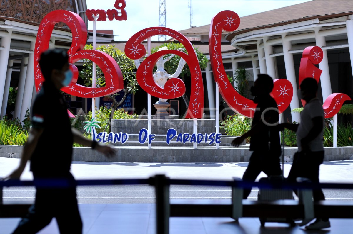 JUMLAH PENUMPANG BANDARA BALI MENINGKAT | ANTARA Foto