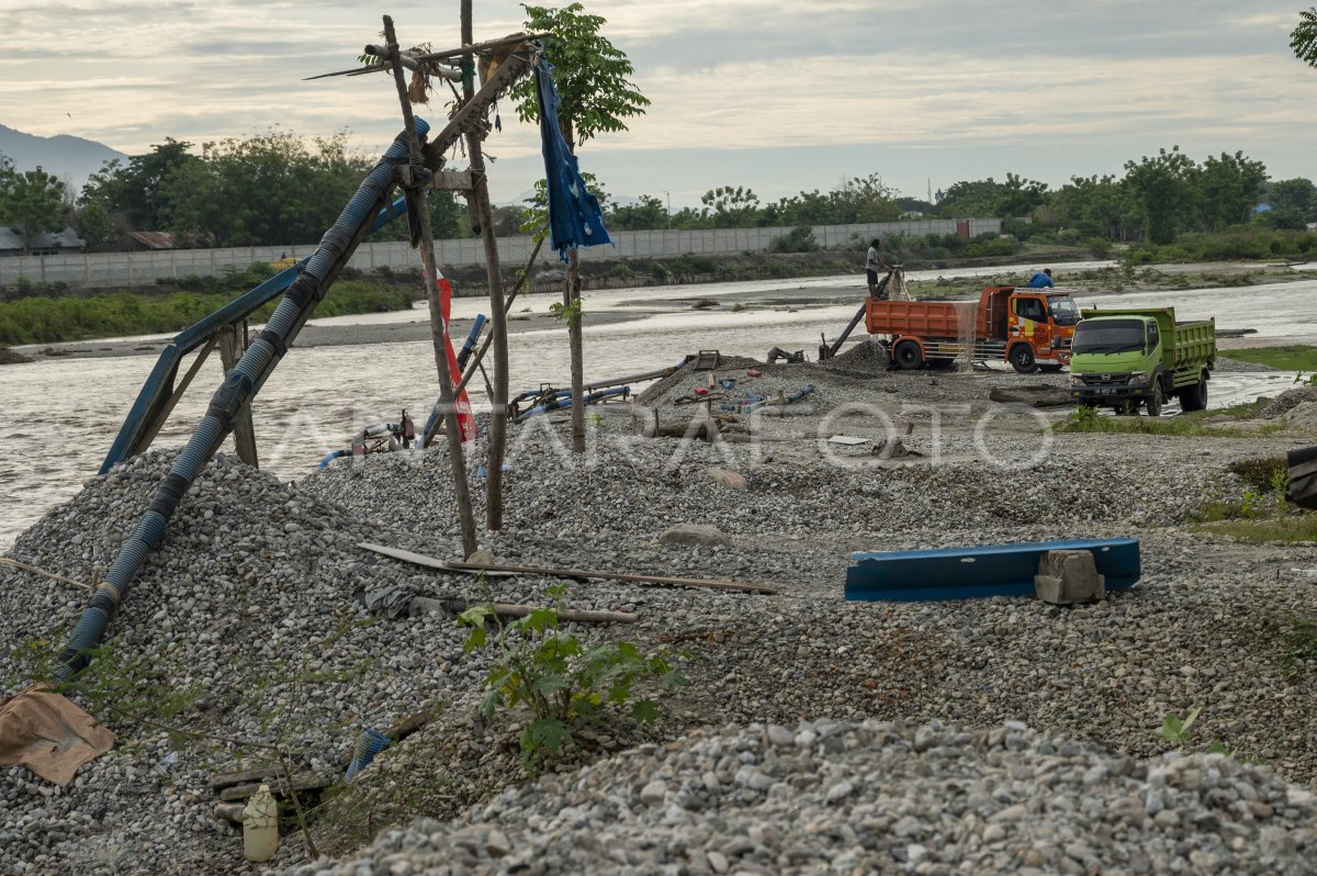 AKTIVITAS PENAMBANGAN PASIR MENURUN AKIBAT CUACA