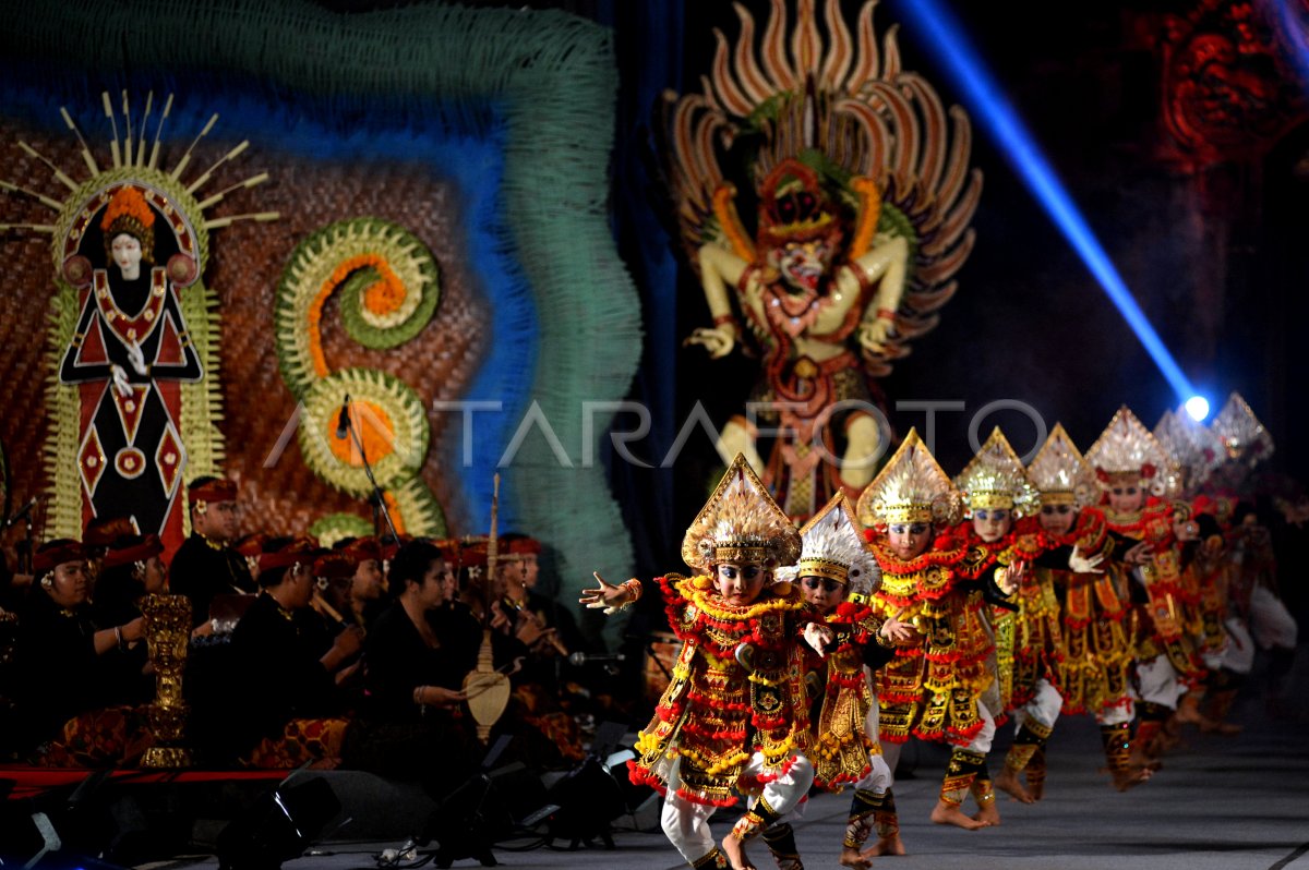 PEMBUKAAN PESTA KESENIAN BALI | ANTARA Foto