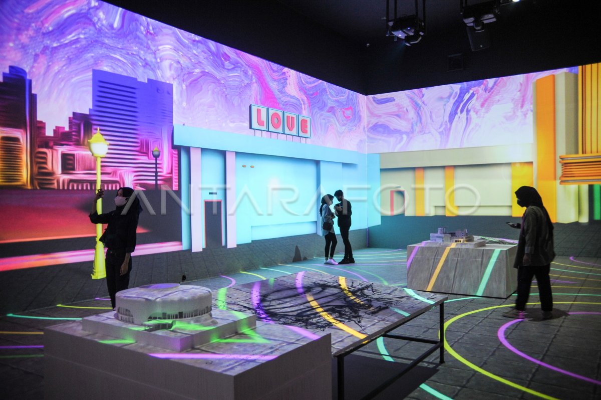 PERTUNJUKAN VIDEO MAPPING DI BANDUNG