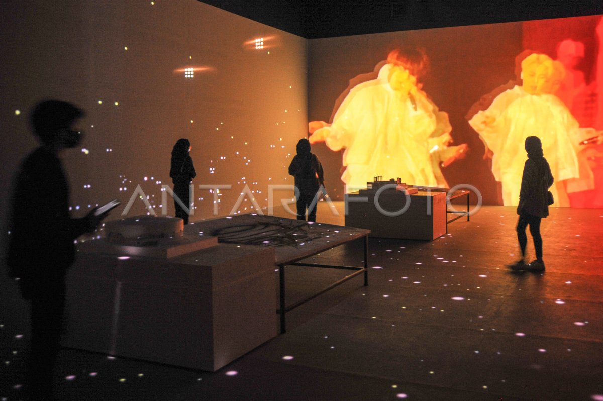 PERTUNJUKAN VIDEO MAPPING DI BANDUNG