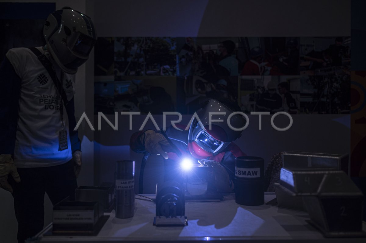 FESTIVAL PELATIHAN VOKASI KEMNAKER
