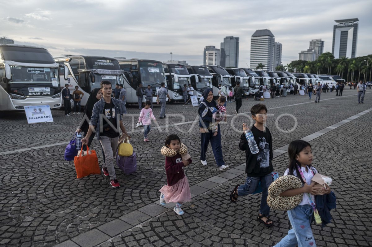 MUDIK GRATIS DKI JAKARTA ANTARA Foto MUDIK GRATIS DKI JAKARTA ANTARA Foto