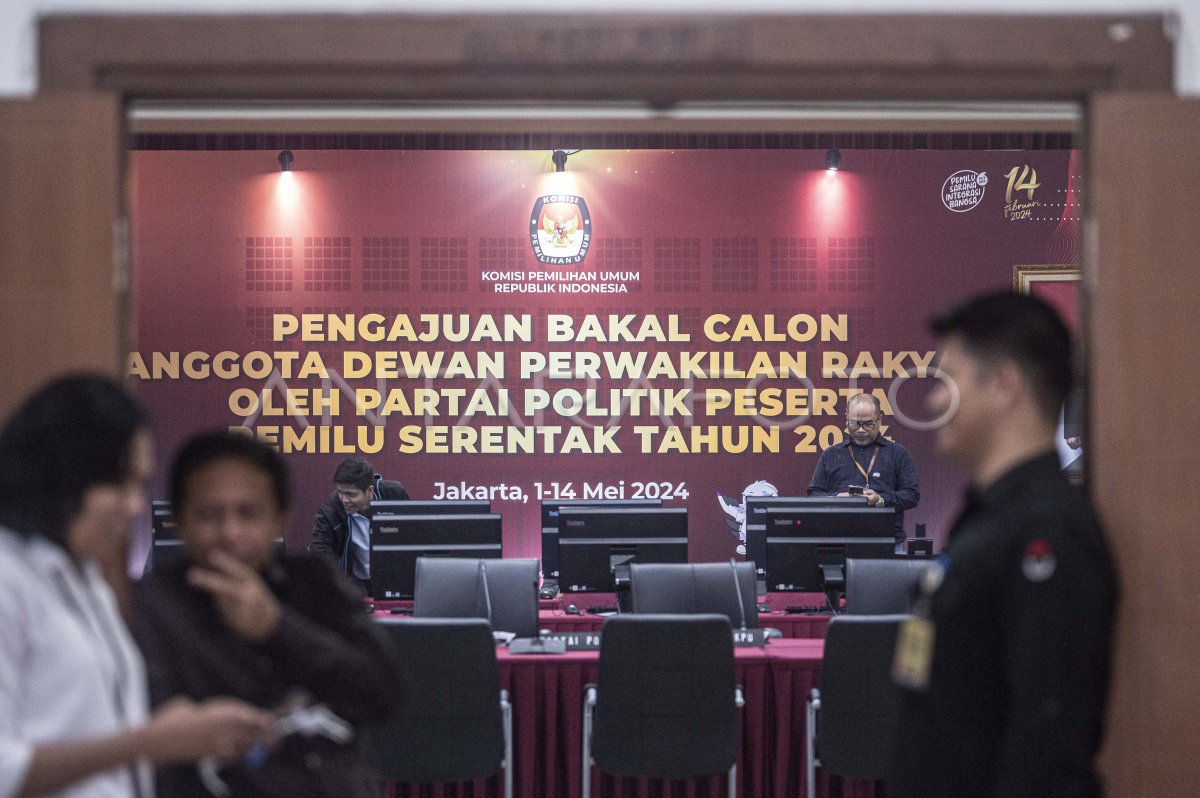 PENGAJUAN BAKAL CALON ANGGOTA LEGISLATIF PEMILU 2024 ANTARA Foto