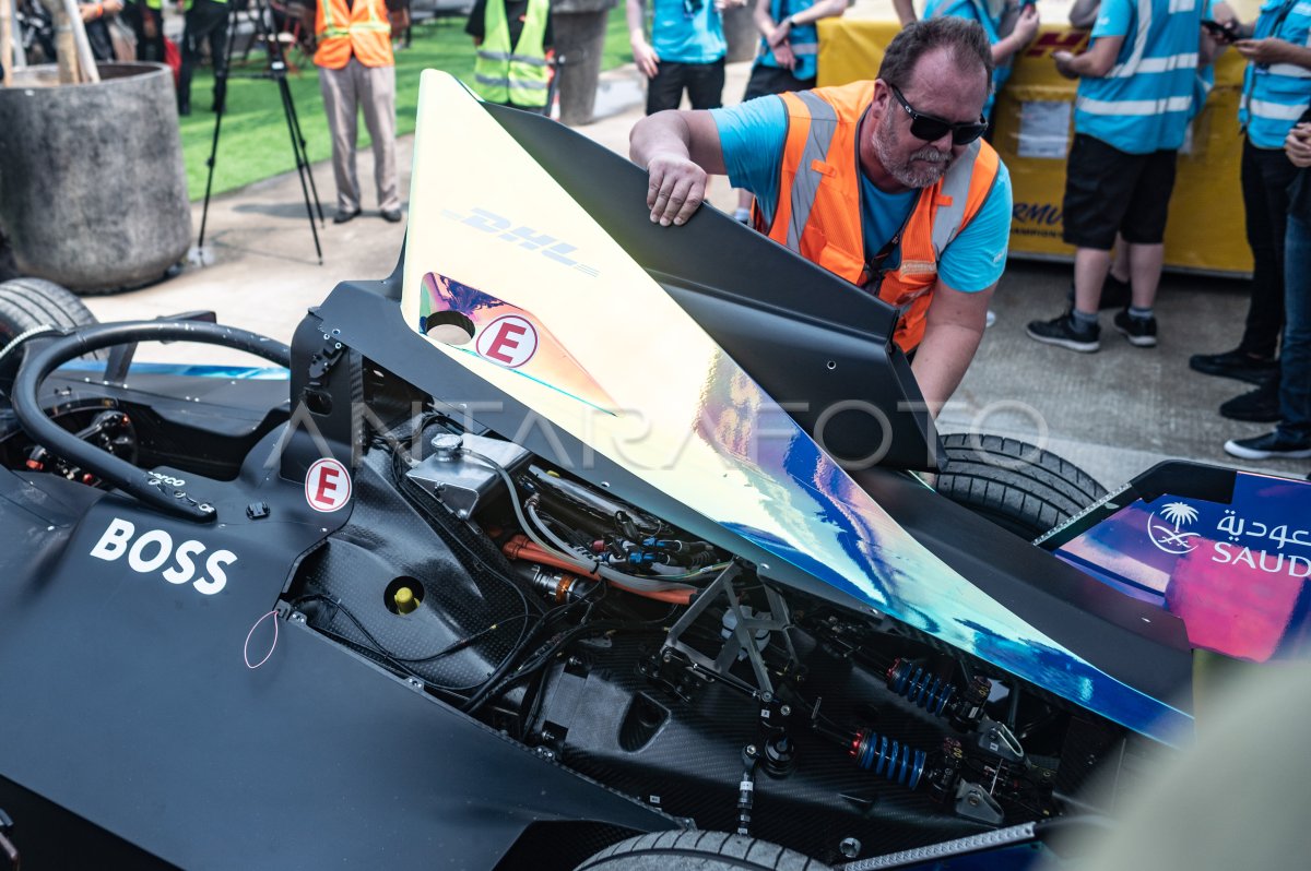 Pembukaan peti mobil Formula E Gen 3