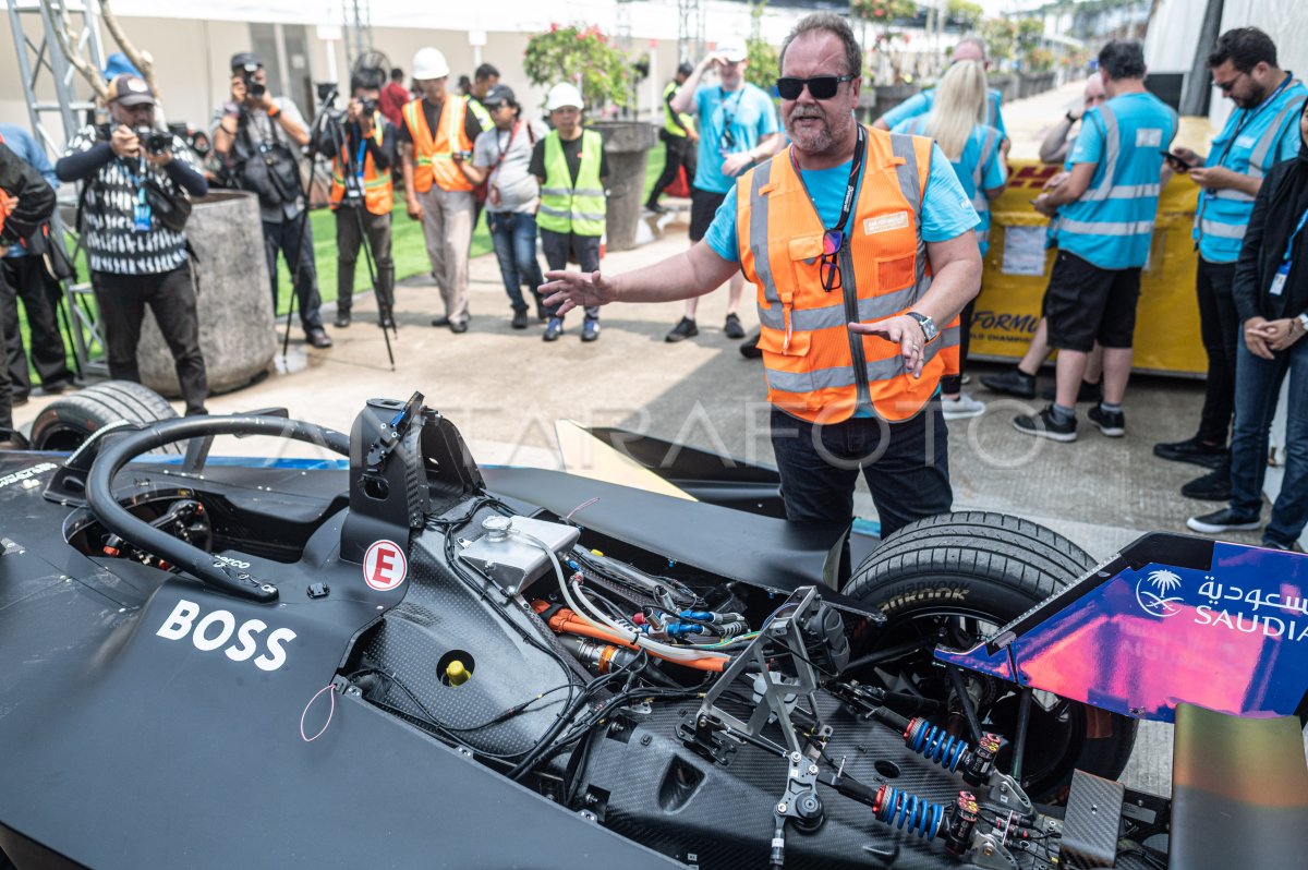 Pembukaan peti mobil Formula E Gen 3