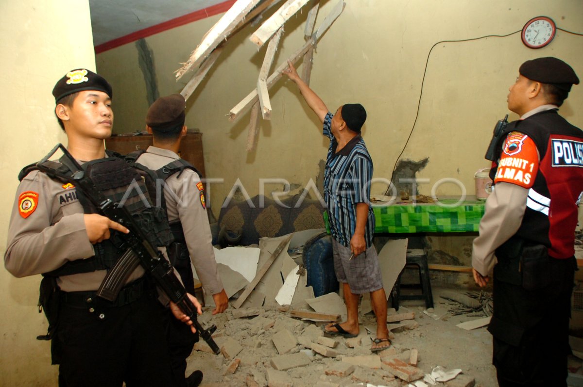 Dampak Gempa Bumi Bantul | ANTARA Foto