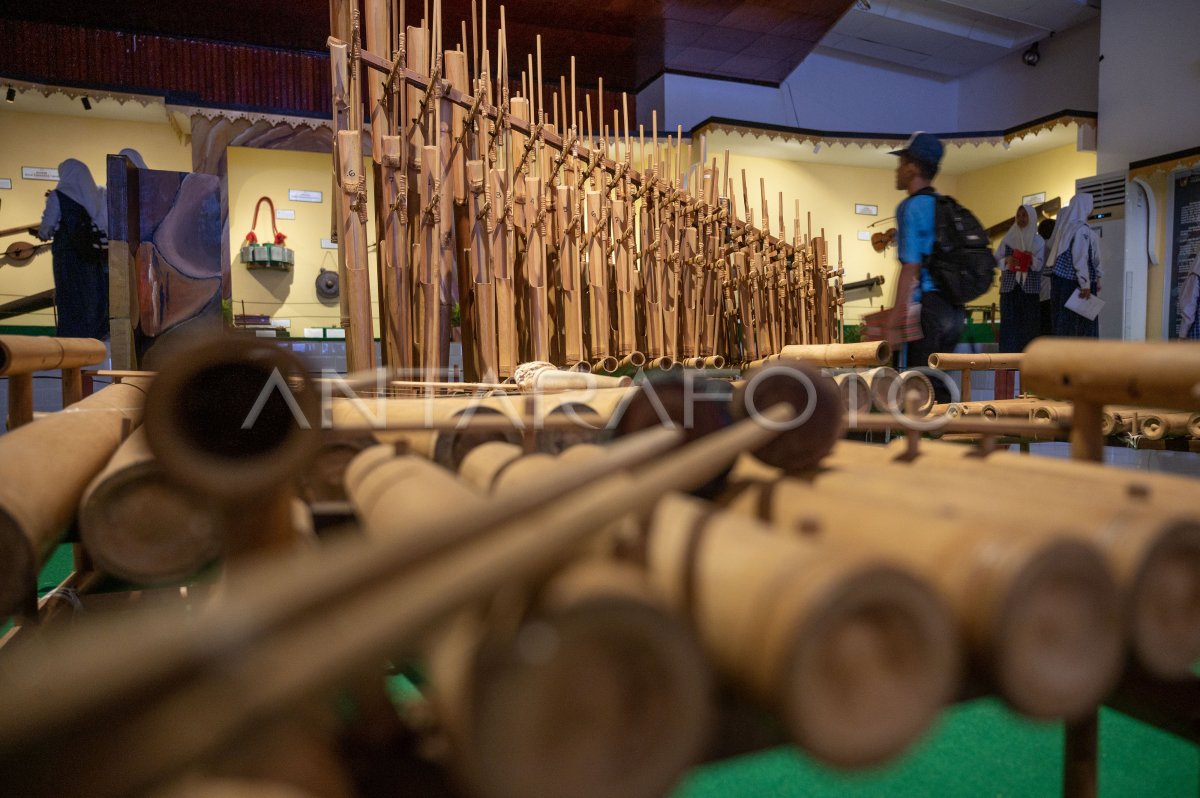 Pameran alat musik tradisional nusantara