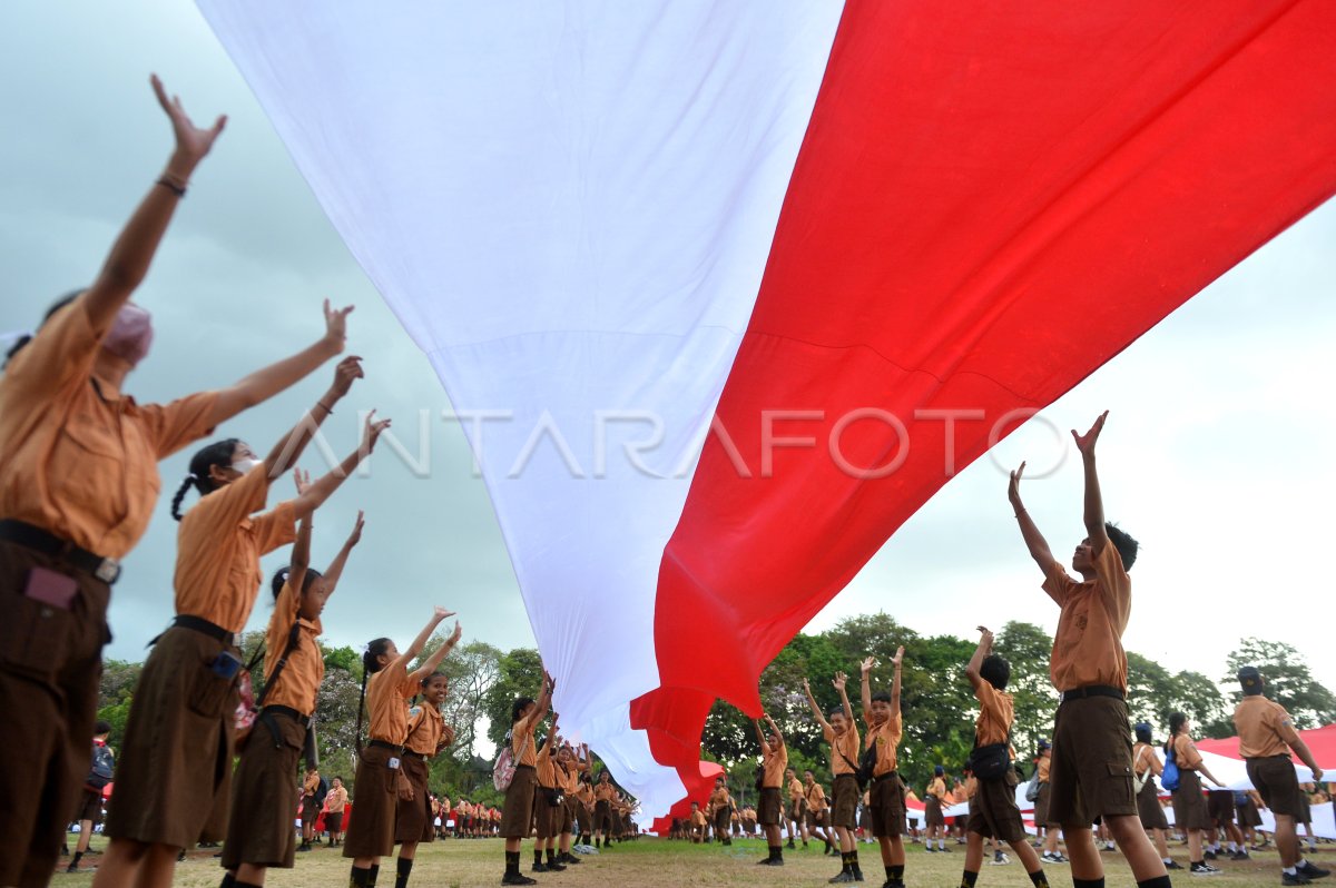 Kirab Merah Putih Di Bali | ANTARA Foto