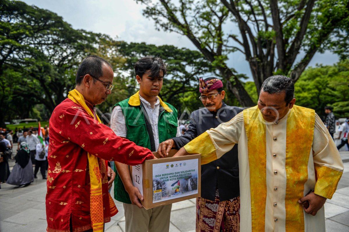 Doa Bersama Lintas Agama Untuk Palestina | ANTARA Foto