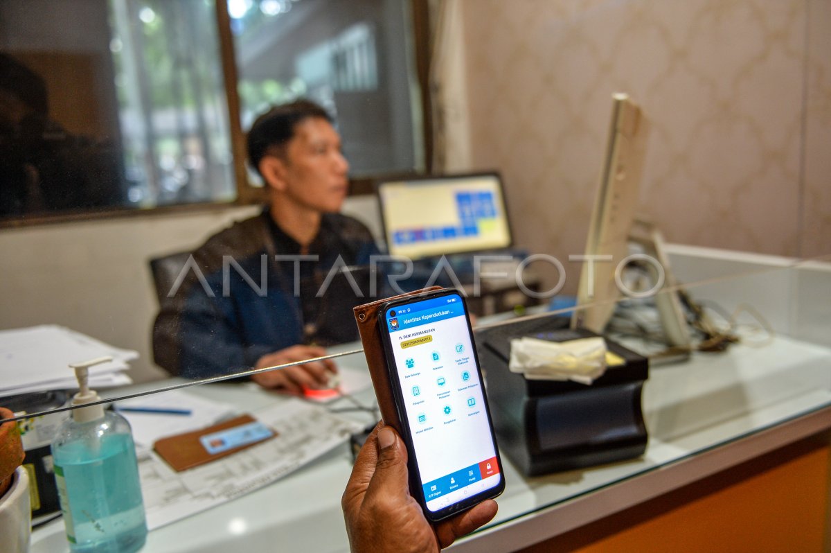 Penggunaan Identitas Kependudukan Digital Di Bandung Antara Foto 3978