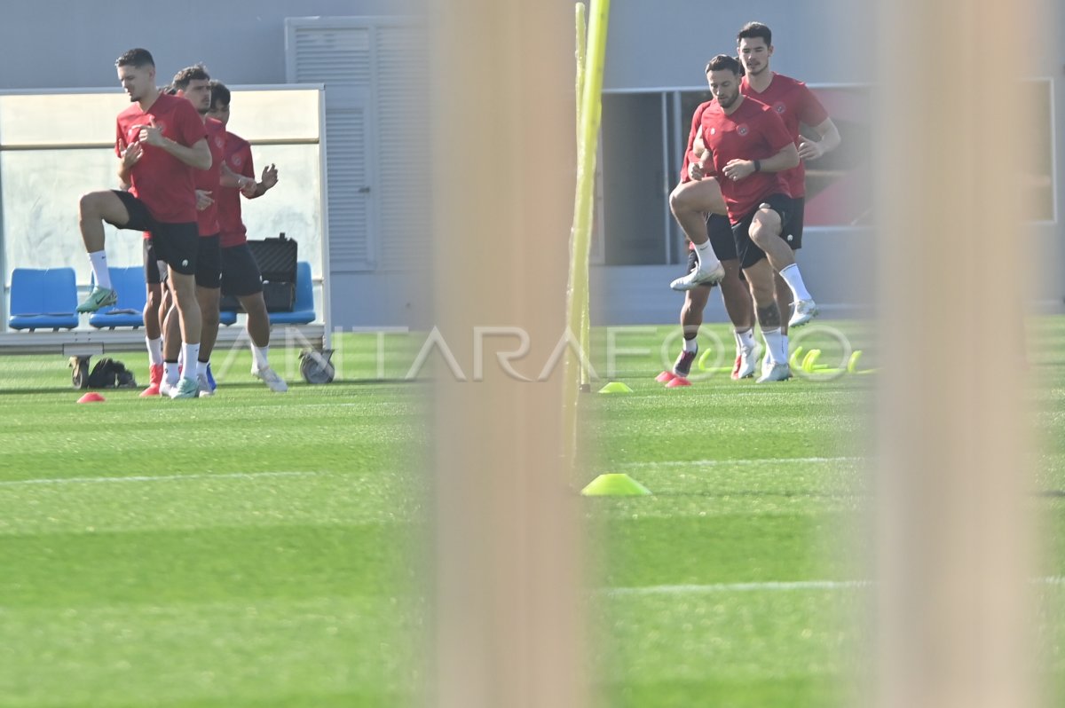 Latihan Timnas Indonesia Jelang Lawan Jepang | ANTARA Foto