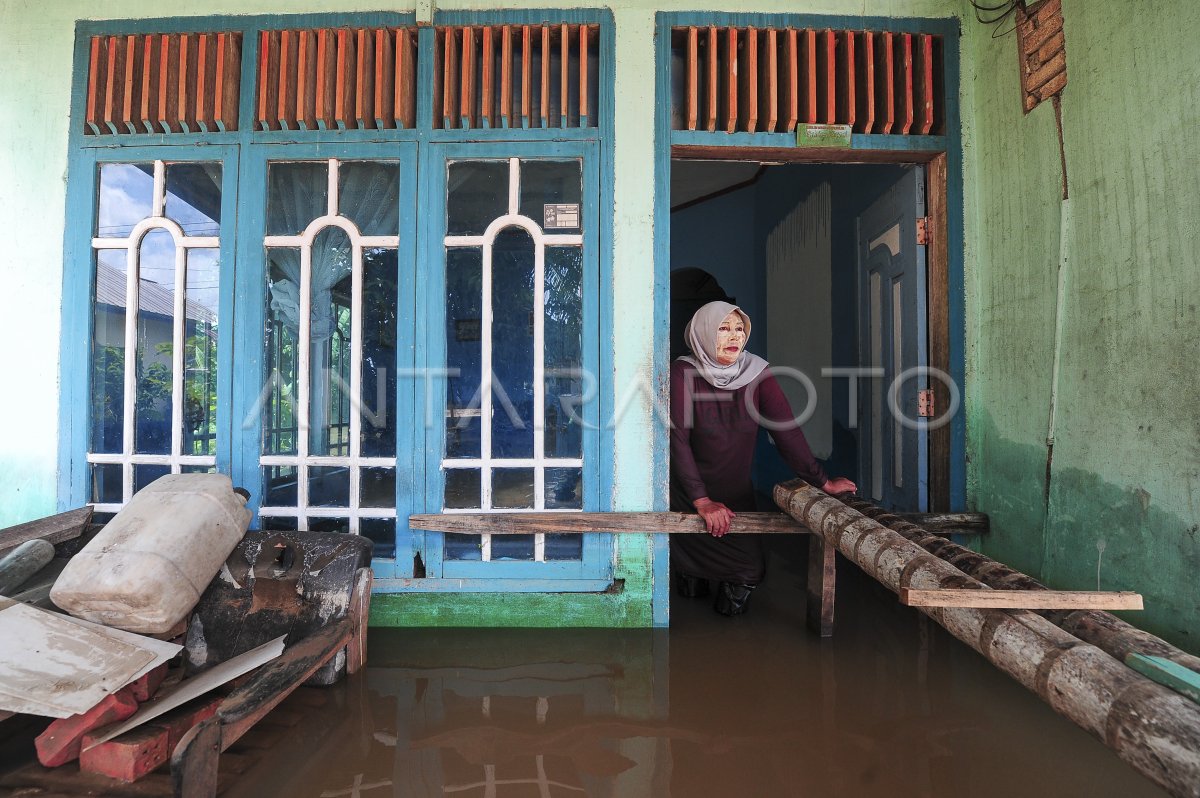 Banjir Di Muaro Jambi Berangsur Surut | ANTARA Foto