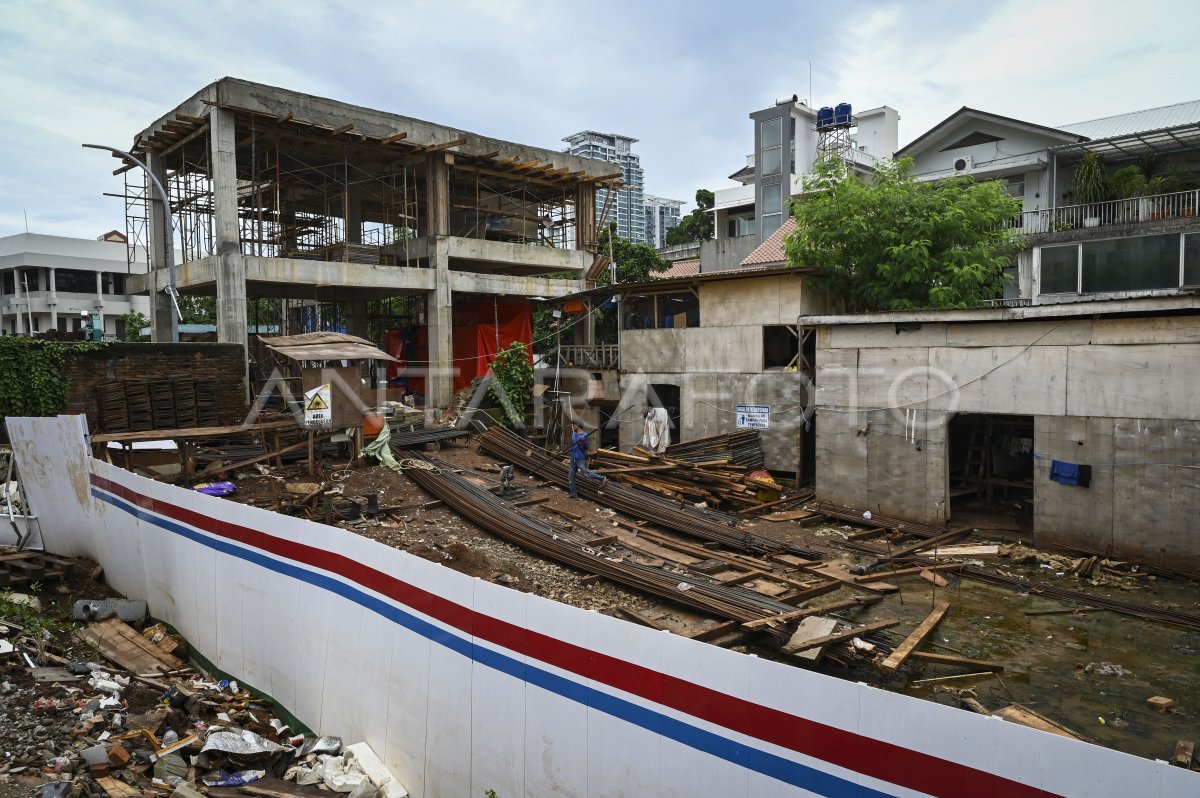 Pembangunan Rumah Pompa Untuk Antisipasi Banjir Jakarta | ANTARA Foto