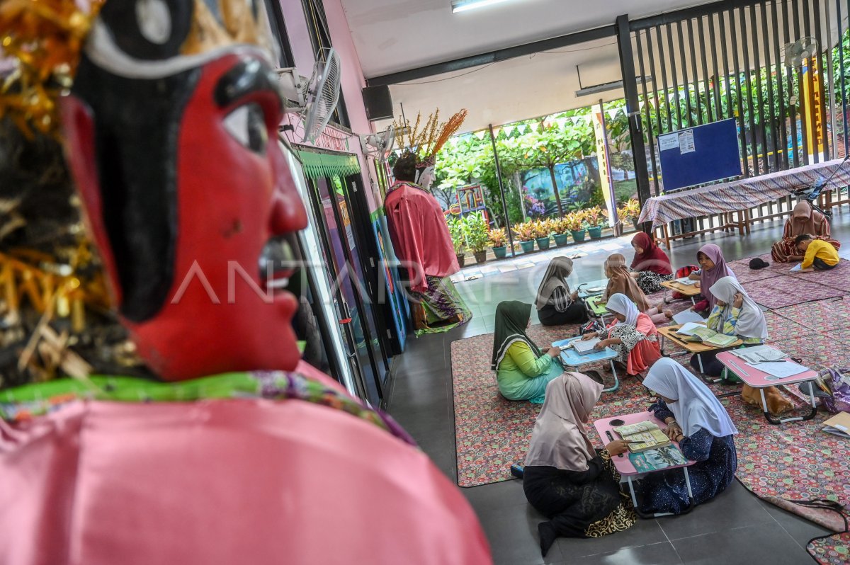 Pesantren Kilat Di RPTRA Malinjo | ANTARA Foto