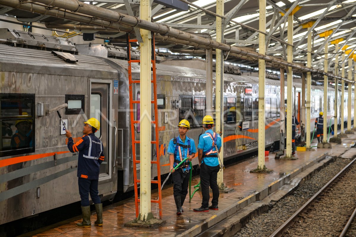 Pt Kai Tambah Pengoperasian Kereta Antisipasi Lonjakan Penumpang