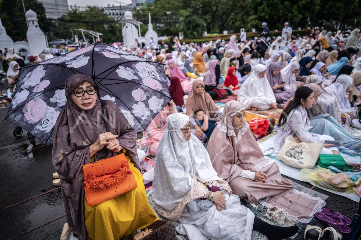 Shalat Idul Adha Di Masjid Agung Al-Azhar | ANTARA Foto