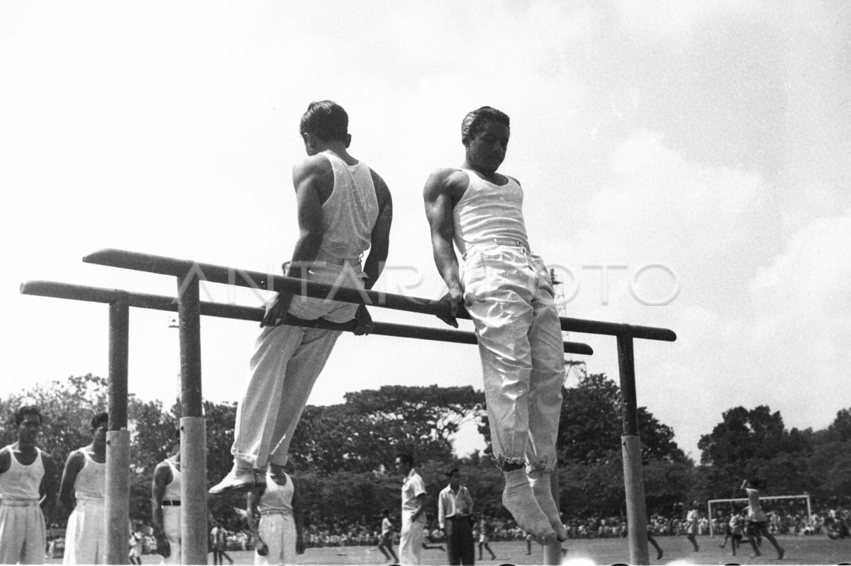 PEKAN OLAHRAGA NASIONAL PERTAMA DI SOLO ANTARA Foto