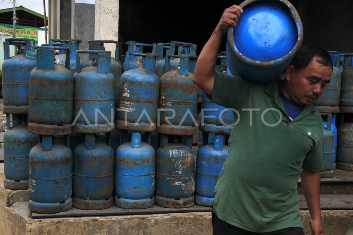 HARGA GAS MASIH TINGGI | ANTARA Foto