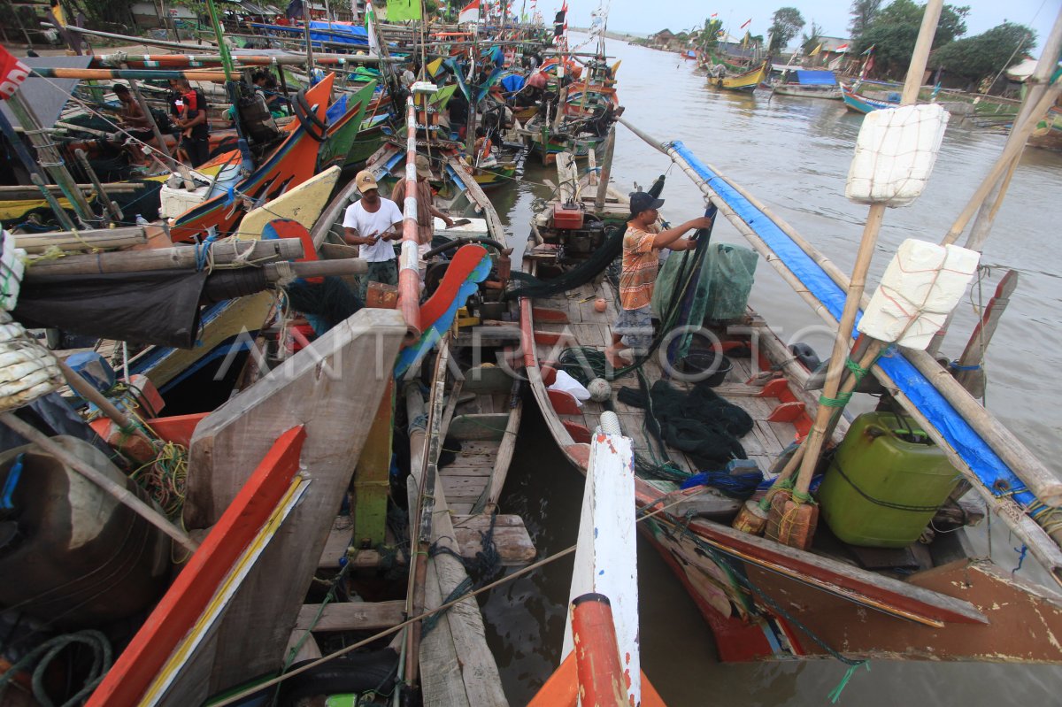 Nelayan Libur Melaut Antara Foto