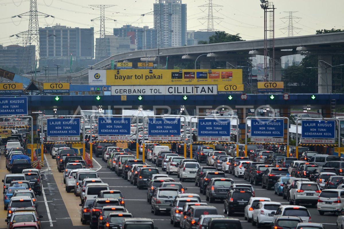 TARIF TOL DALAM KOTA JAKARTA | ANTARA Foto