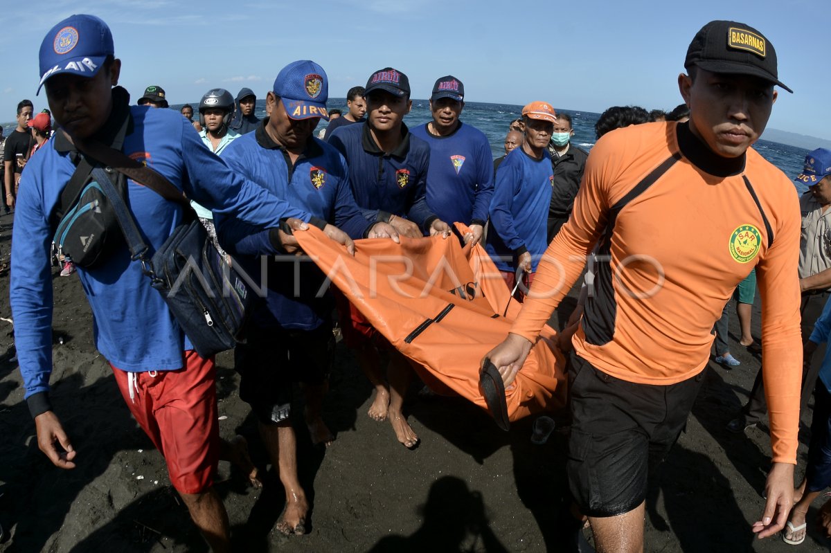 PENCARIAN KORBAN TENGGELAM | ANTARA Foto