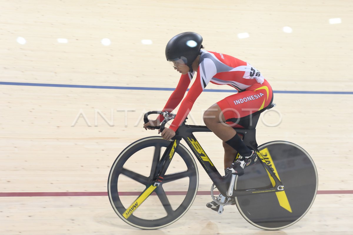 Keirin Final Putri Balap Sepeda Trek Antara Foto 5714