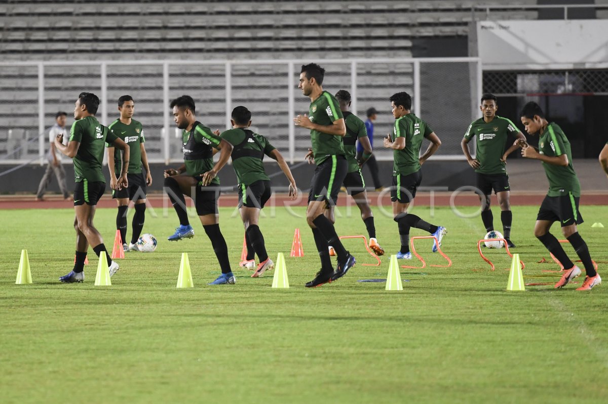 LATIHAN TIMNAS INDONESIA | ANTARA Foto