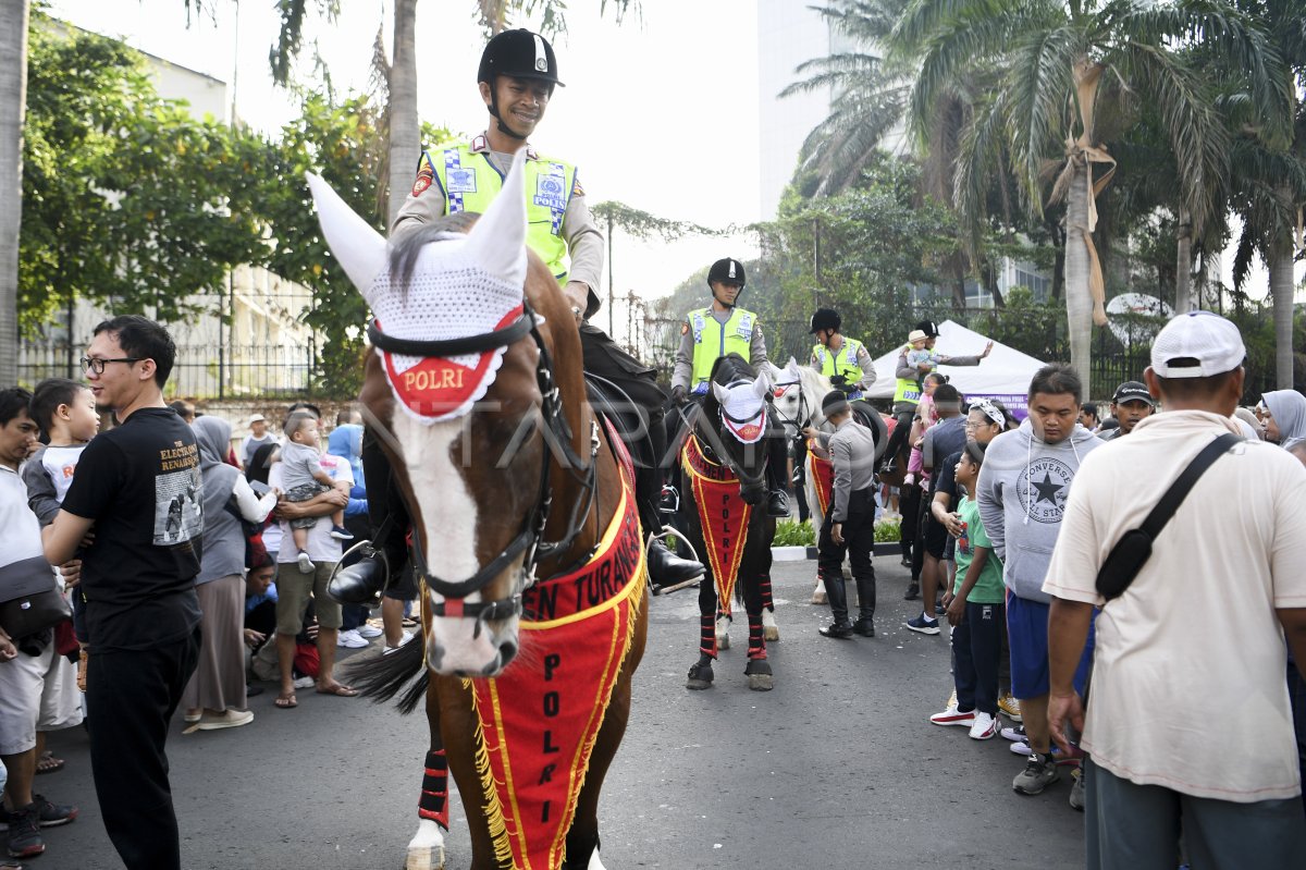 POLISI BERKUDA DI HBKB JAKARTA | ANTARA Foto