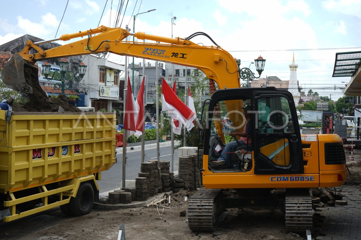 REVITALISASI JALUR PEDESTRIAN DI YOGYAKARTA | ANTARA Foto