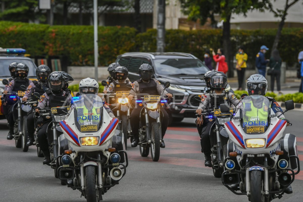 PATROLI SKALA BESAR PENGAMANAN NATAL | ANTARA Foto