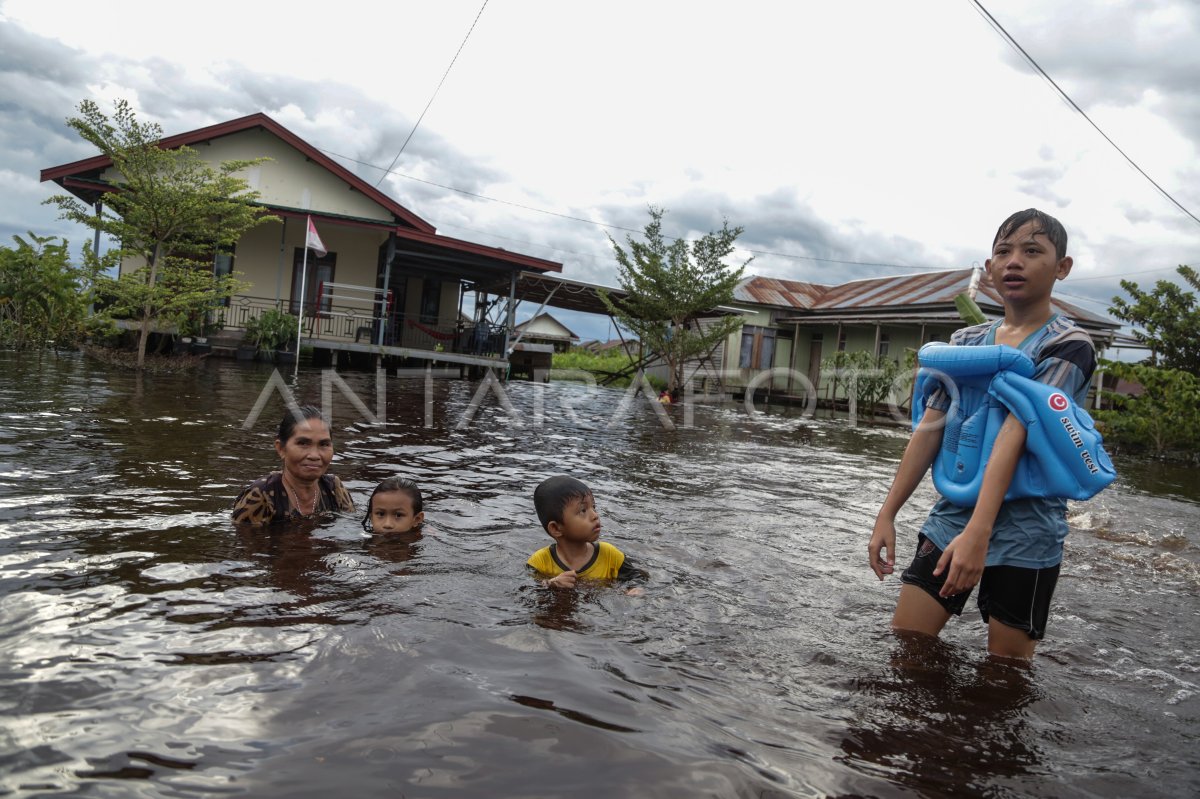 Penetapan Status Siaga Darurat Banjir Di Palangkaraya Antara Foto