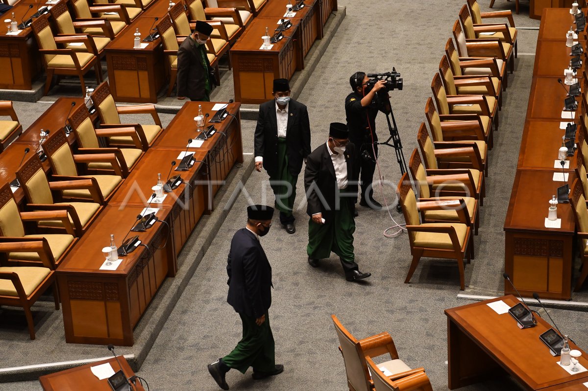 RAPAT PARIPURNA PEMBUKAAN MASA SIDANG DPR | ANTARA Foto