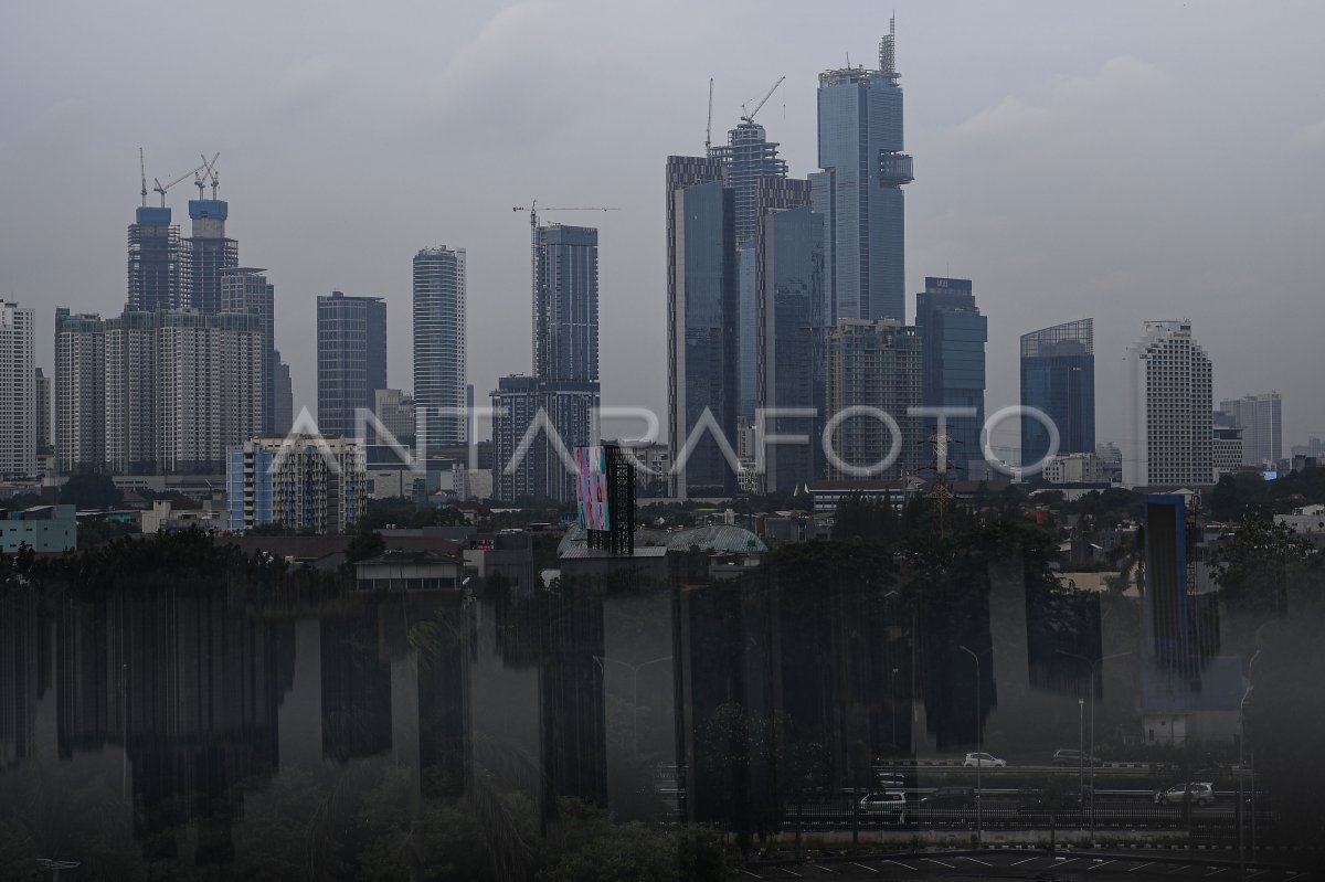 PROYEKSI PERTUMBUHAN EKONOMI INDONESIA | ANTARA Foto