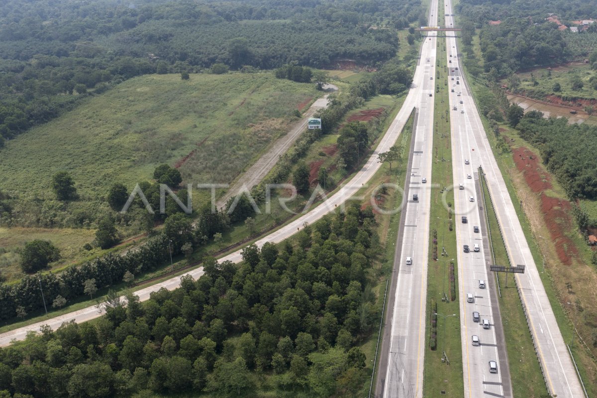 PUNCAK ARUS MUDIK LEBARAN 2022 | ANTARA Foto