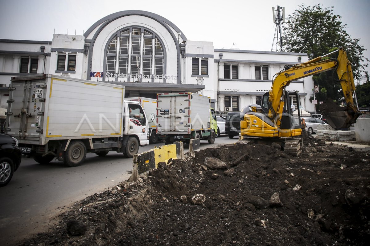 Revitalisasi Jalur Pedestrian Kota Tua Antara Foto