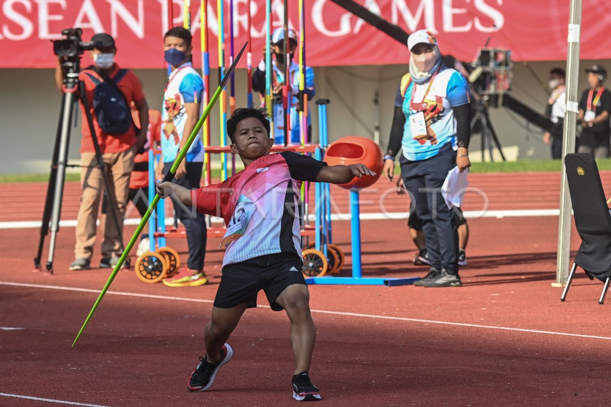 Emas Lempar Lembing Putra Asean Para Games 2022 Antara Foto