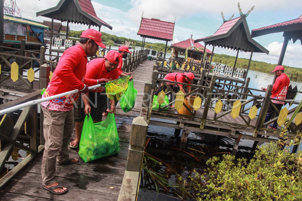 AKSI GERAKAN SAPTA PESONA DI DESTINASI WISATA | ANTARA Foto