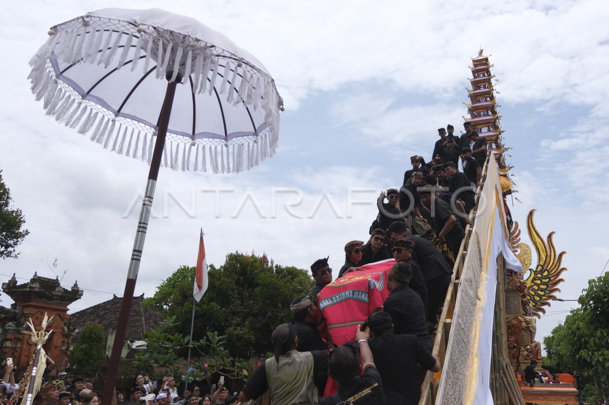 Upacara Ngaben Putra Bungsu Pahlawan Nasional I Gusti Ngurah Rai