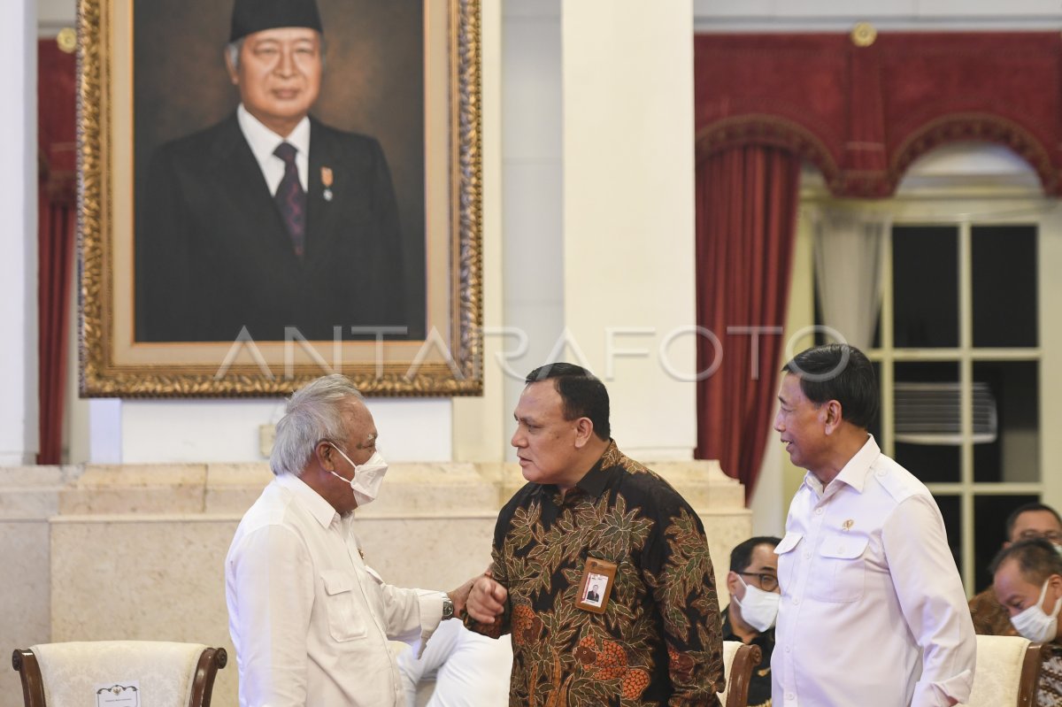 SIDANG KABINET PARIPURNA