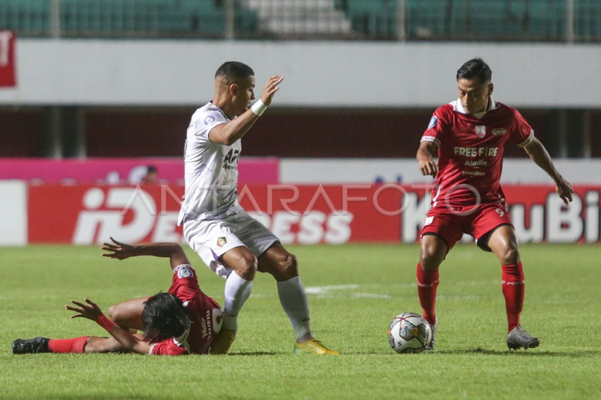 PERSIS SOLO MELAWAN PERSIK KEDIRI
