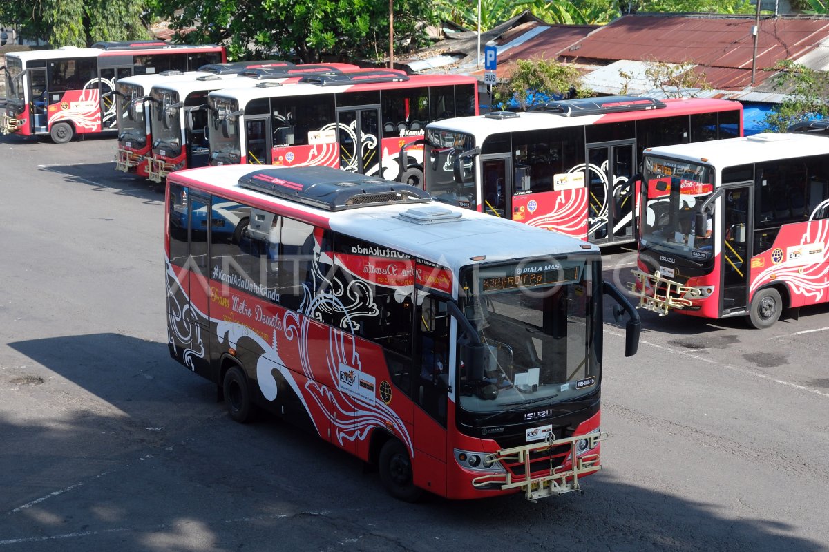 BUS TRANS METRO DEWATA BANTU ARUS MUDIK LEBARAN 1444 H | ANTARA Foto