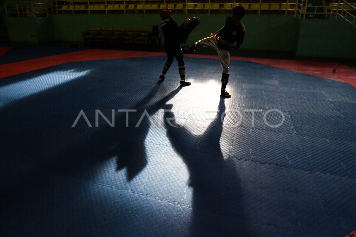 Latihan Timnas Taekwondo Jelang Sea Games Antara Foto