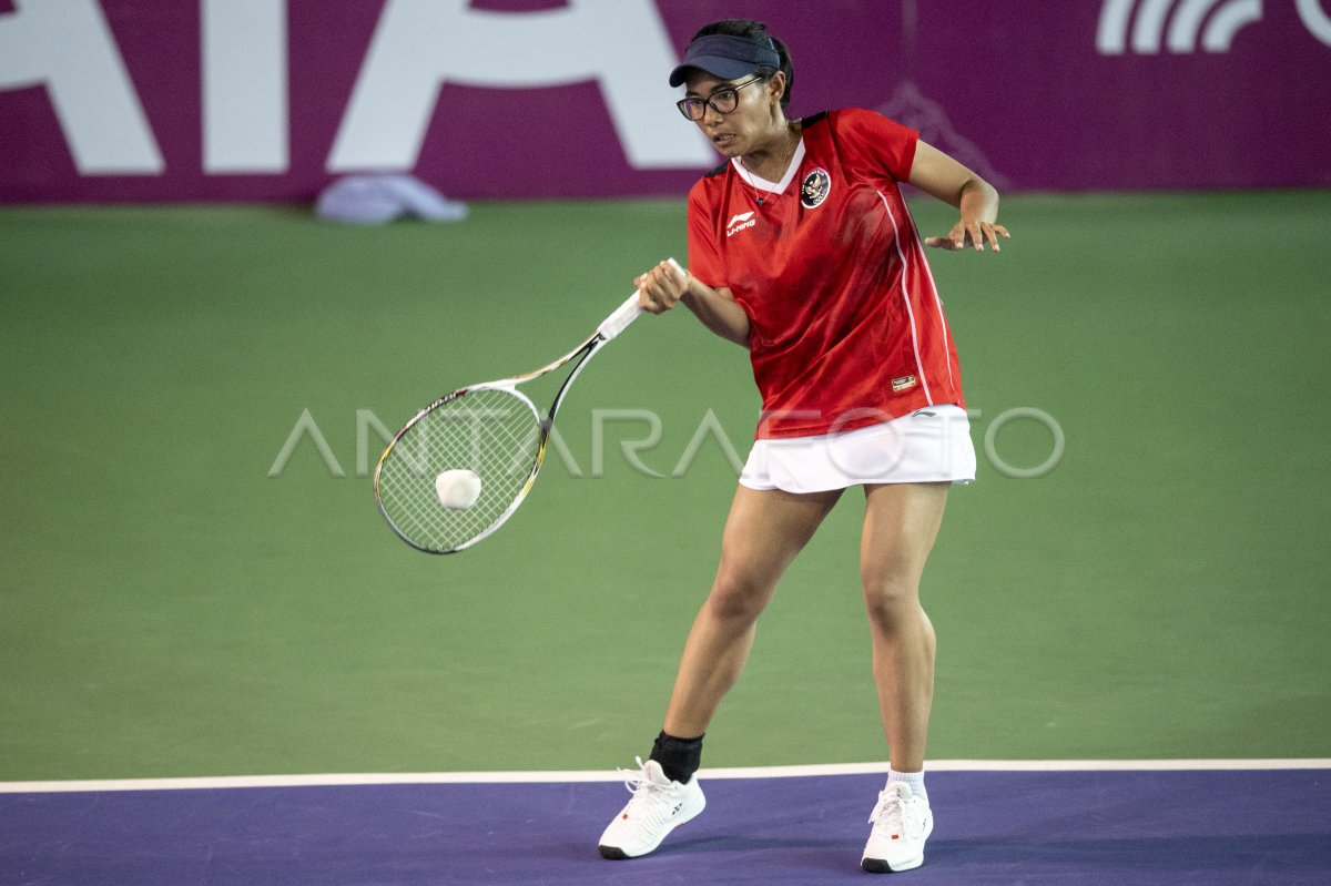 Dwi Rahayu Pitri Raih Medali Emas Soft Tenis Antara Foto