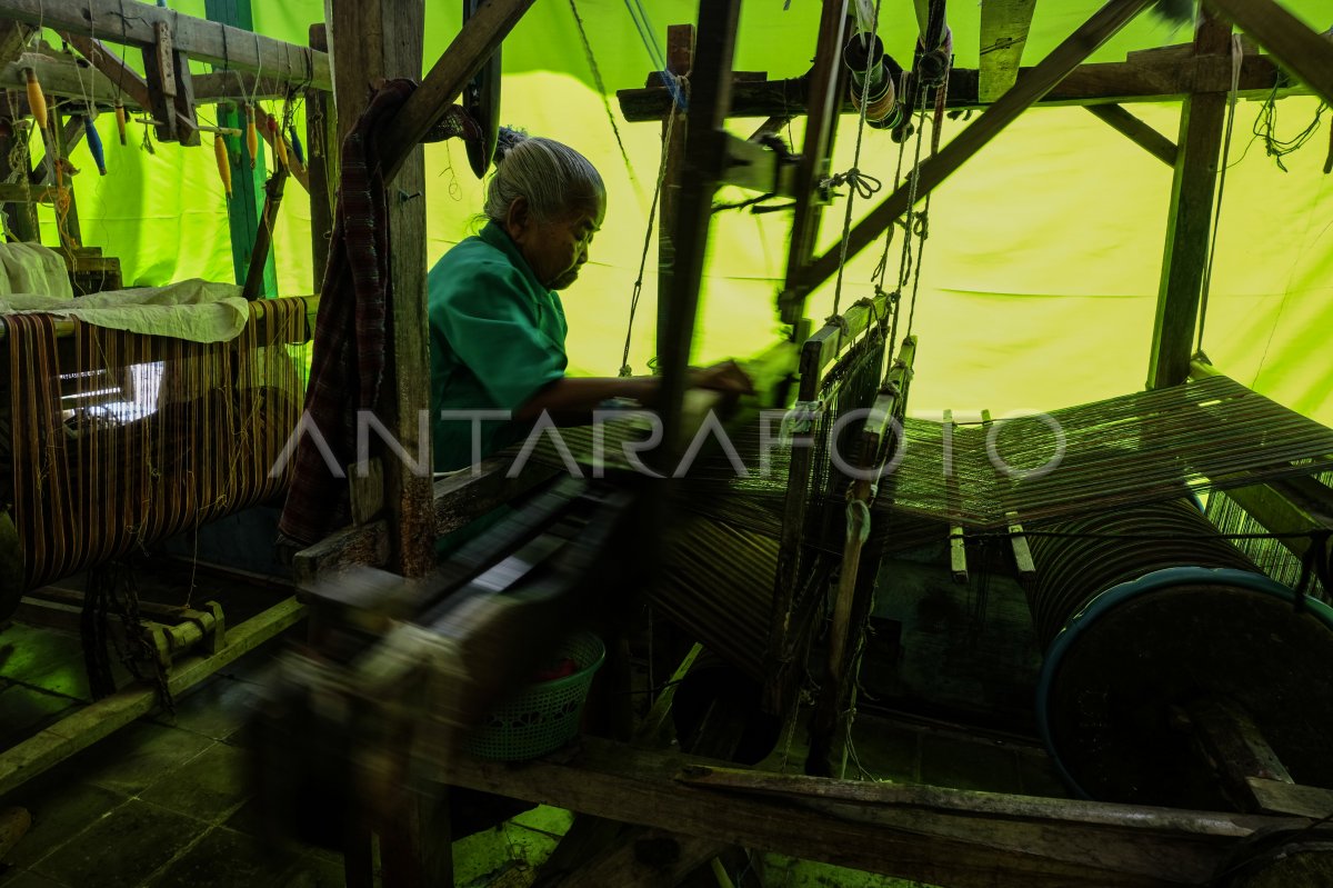 Kain Lurik tradisional Sukoharjo