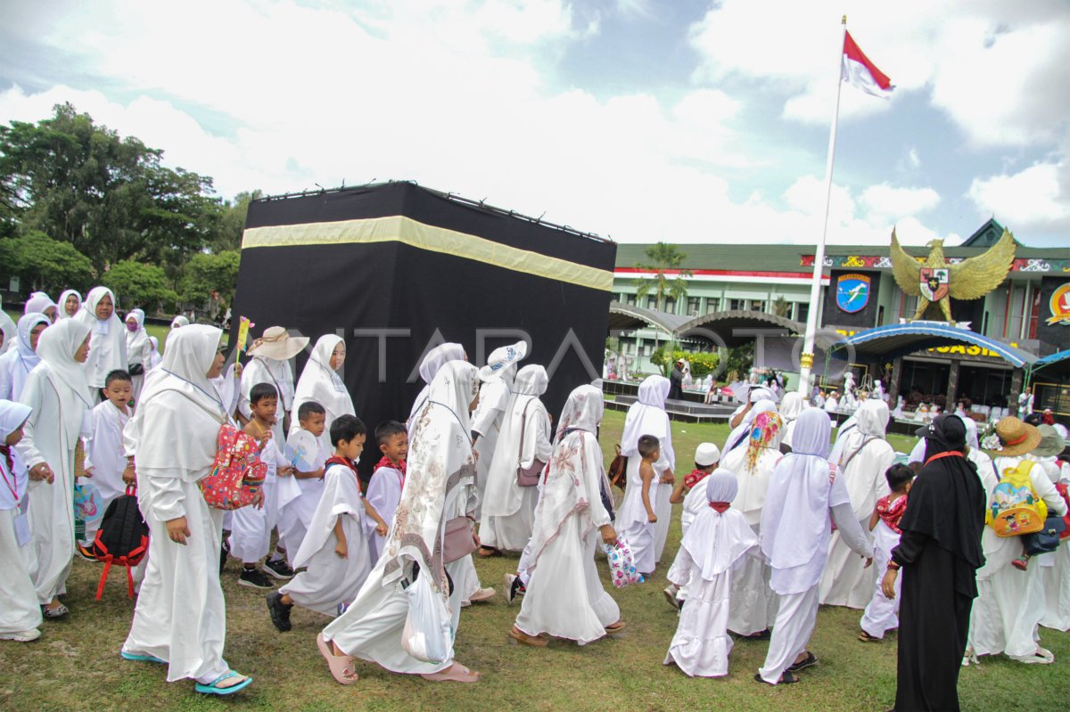 Latihan manasik haji anak di Palangka Raya