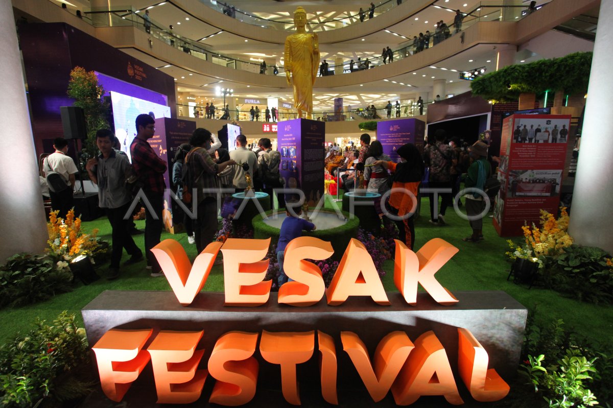 Vesak Festival di Surabaya