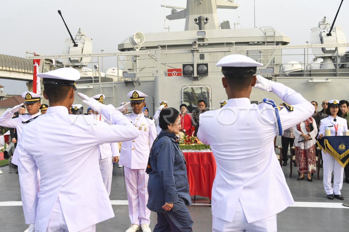 Peresmian Dan Pengukuhan KRI Bung Karno-369 | ANTARA Foto