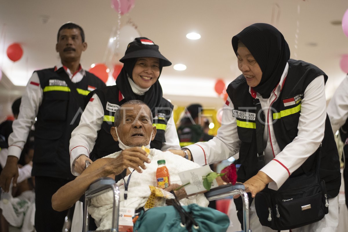 Kedatangan jamaah calon haji di Mekah